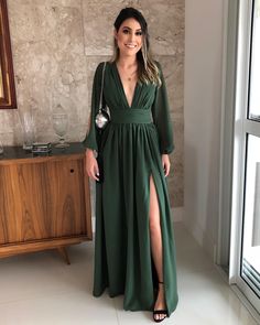 Formal Summer Wedding Guest Dress Long, Wedding Guest Dress Summer Formal Long Evening Gowns, Plus Size Outfits Wedding Guest, Wedding Attire Guest Plus Size, Plus Wedding Guest Outfit, Wedding Guest Dress Curvy, Green Wedding Guest Dresses, Maxi Vestidos, White Mini Dress Graduation