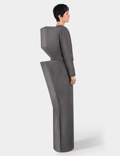 Minimalism-influenced fashion collection. Brutalism Fashion, Simplicity Fashion, Dark Dress, Graduation Style, Jumpsuit Men, Flats Patterns