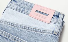 -5KG JEANS on Behance Experience Marketing, Identity Development, Denim Fashion Women, Comfortable Jeans, Leather Label, Fashion Group, Brand Experience, Denim Branding, Patch Design