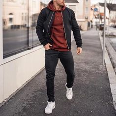 Herren Style, Mens Fashion Wear, Streetwear Mode, Mens Formal Wear, Jackets Men Fashion, Mode Casual, Mens Winter, Mens Fashion Casual Outfits, Stylish Mens Outfits