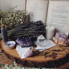 Diy Deodorant, Magia Das Ervas, Altar Ideas, Sacred Spaces, Meditation Space, Practical Magic, Fortune Telling, Green Witch