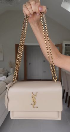 Ysl Nude Bag, Rich Fashion Aesthetic, Cute Purses Aesthetic, Coach Bag Aesthetic, Saint Laurent Sunset Bag, Chanel And Dior, Black Vivienne Westwood, Luxury Bag Brands, Expensive Purses