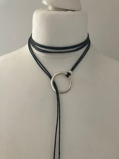 Chokers Aesthetic, Suede Necklace, Leather Choker Collars, Cord Choker, The Bling Ring, Handmade Chokers, Leather Choker Necklace, Collar Choker, Boho Choker