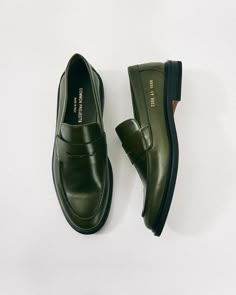 Gents Shoes, Paris Mode, Aesthetic Shoes, Common Projects, Swag Shoes, Men Fashion Casual Outfits, Green Shoes