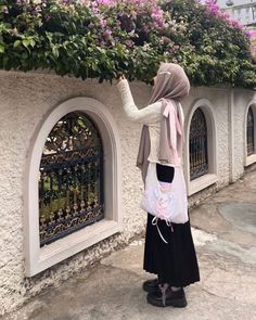 Modesty Aesthetic Outfit, Bow On Hijab, Coquette Hijab Outfit, Coquette Hijab, Modest Girly Outfits, Hijabi Fits, Modest Outfit, Modesty Outfits, Classy Winter Outfits