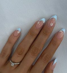 Summer Holiday Nails, Summer Nails Almond, Kutek Disney, Unghie Sfumate, Baby Blue Nails, Girly Acrylic Nails