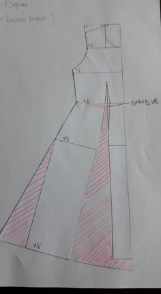 a drawing of a dress with measurements on it