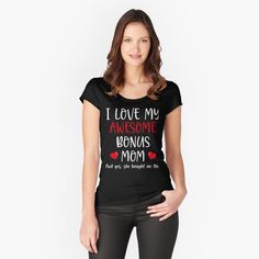 a woman wearing a black t - shirt with the words i love my awesome mom on it