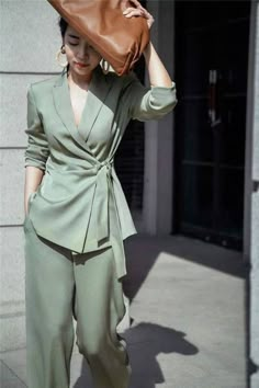 Woman Suit, Womens Clothing Patterns, Coord Set, Cropped Wide Leg Pants, Blouse Pants, Summer Suits, Green Blouse, Suit Fashion