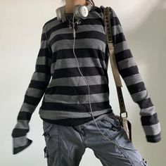 Color: Striped, Size: M Grunge Knit, Harajuku Grunge, Dark Academia Clothes, Baggy T-shirt, Academia Clothes, Y2k Long Sleeve, Oversize Pullover, Stripe Outfits, Club Tops