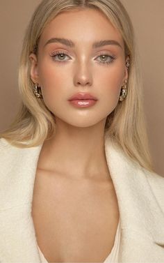 Wedding Makeup Blonde, Wedding Makeup For Blue Eyes, London Painting, Makeup Counter, Mekap Mata, Bridesmaid Hair Makeup, Bridal Makeup Natural, Wedding Day Makeup, Makeup For Blondes