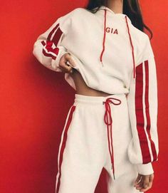 Sporty Suit, Pant Suits For Women, Tracksuit Pants, Pantsuits For Women, Casual Sportswear, Striped Hoodie, Casual Stripes, Sports Suit, Sporty Outfits