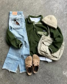 Winter Shoe Aesthetic, Granola Aesthetic Clothes, Autumn Aesthetic Men, Thrifted Mens Outfits, Coastal Grandpa Outfits, Outfits For Men Aesthetic, Unique Fall Outfits, Types Of Styles Fashion, Mens Vintage Outfits