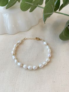 Pearl Bracelet Wedding, Chunky Pearls, Spring Jewelry, Freshwater Pearl Bracelet, Pearl Design, Bracelet Design, Minimal Jewelry, Vermeil Jewelry