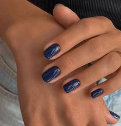 Navy Nails, Navy Blue Nails, Short Square Nails, Smink Inspiration, Makijaż Smokey Eye, Blue Nail, Girls Nails, Classy Nails, Chic Nails