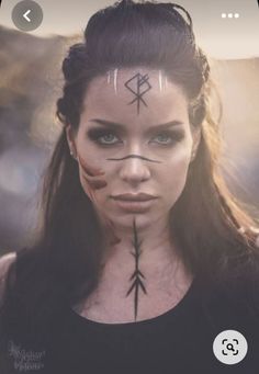 Pagan Makeup, Viking Face Paint, Warrior Makeup, Viking Halloween Costume, Viking Makeup, Viking Rune Tattoo, Vikings Halloween, Viking Costume, Face Piercings