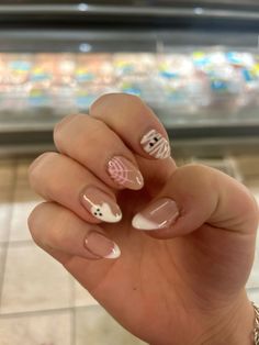 Pink and white mummy ghost and spider web nails french tips and nail art Nail Inspo Almond Short Fall, Halloween Nail Ideas French Tip, Fall Nail Inspo Halloween, Simple Cute Nails Halloween, Mummy Nail Art Halloween, October Nails Spider Web, Ugliest Nails In The World, Spiderweb French Nails, Ghost Tips Nails