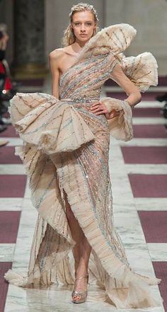 2019 Ziad Nakad Ziad Nakad, Crazy Fashion, 2019 Couture, Collection Couture, Houston Fashion, A Beautiful Life, Couture Week, Gala Dresses, Fantasy Dress