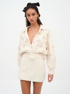 Cuddle worthy. For Love & Lemons, White Cardigan, Love And Lemons, Chunky Sweater, Lingerie Fashion, For Love And Lemons, White Skirts, Lace Tops, Cropped Sweater