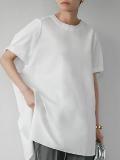 High-low Loose Elasticity Solid Color Split-side Round-neck T-Shirts Tops WHITE-One_size Side Design, Chic Top, Summer Chic, Daily Dress, Henley Shirts, Casual Wardrobe, White Tops, T Shirt Top, Casual Tops