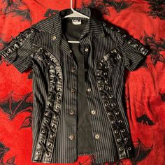 Vintage Goth Outfits Men, Diy Goth Clothes Men, Simple Alt Outfits, Alt Outfits Men, Diy Goth Clothes, Alt Outfits, Diy Vetement, Estilo Punk, New Rock