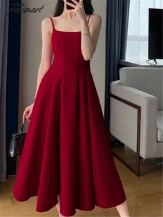 TAVIMART - Red Midi Dress Women Elegant Summer New Fashion Sleeveless Spaghetti Strap A-line Dresses Female Vestidos Slim Clothes modname=ckeditor Size S: Length 92cm， Bust 80cm， Waist 64cm. M: Length 93cm， Bust 84cm， Waist 68cm. L: Length 94cm， Bust 88cm， Waist 72cm. XL: Length 95cm， Bust 92cm， Waist 76cm. Note: 1. Please follow the size chart to select the size and do not select directly to your habits. 2. The size may have 1-3 cm differs due to manual measurement. 3. As we all know, the diffe Red Dress Mid Length, A Line Dress Sleeveless, Hourglass Body Shape Fashion, Red Dress Fashion, Red Summer Dress, Chinese Fancy Dress, Elegant Red Dress, Simple Frock Design, Lehenga Saree Design