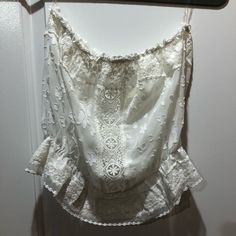 Women White Lace Strapless Top Size Large New With Tags Can Be Worn Out Or As Cover Up Shifting Closet, Lace Strapless, White Lace Top, Tube Top, White Lace, Strapless Top, Lace Top, Cover Up, Color White