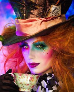 Mad Hatter Makeup, Scary Halloween Food, Makeup Zombie, Mad Hatter Costume, Nail Art Halloween, Halloween Makeup Scary, Mad Hatters