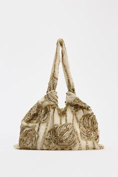 Zara Bag 2024, Beaded Bucket Bag, Beaded Shoulder Bag, Zara Bag, Embroidered Tote, Zara Bags, Style 2023, Jean Vest, Beaded Bag