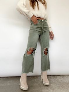 Vintage Wash Cropped Straight Denim – Lane 201 Crop Flare, Stil Boho, Mode Boho, Outfit Jeans, Mode Casual, Cropped Flares, Mode Inspo, Outfit Inspo Fall, Denim Flares