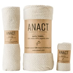 One-of-a-kind eco-friendly, hemp-based Bath Towel Set will take your bathing ritual and bathroom decor to the next level. Bamboo Towels, Invest In Yourself, Zero Waste Living, Towel Colors, Cotton Texture, Eco Friendly Living, Cotton Bath Towels, Drying Towels, White Towels