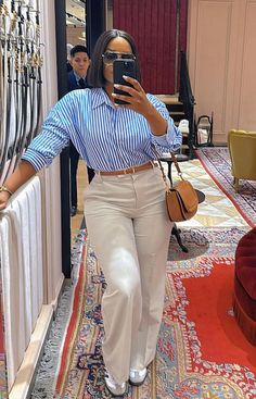 No Curves Body Shape Outfits, Navy Pants Outfit Women, Old Money Lookbook, Work Outfit Aesthetic, Simple Stylish Outfits, Trendy Casual Outfits For Women, Navy Pants Outfit, Cool Style Outfits, Adidas Samba Outfits