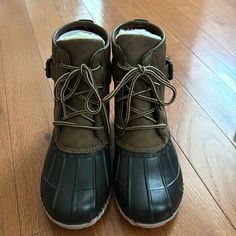 Brand New Madden Girl Water Proof Boots. Sherpa Lined. Size 6. Brown W/Red Plaid Lining. Water Proof Boots, Madden Girl Shoes, Girl Shoes, Madden Girl, Sherpa Lined, Waterproof Boots, Water Proof, Winter Rain, Red Plaid