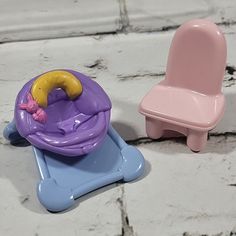 good preowned condition Loving Family Dollhouse, Baby Chair, Chair Furniture, Piece Sign, Loving Family, Preschool Toys, Vintage Stuff, Fisher Price, Pretend Play