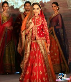 Traditional Indian Bridal Lehenga Red Brides, Indian Bridal Lehenga Red, Brides Saree, Pakistani Bridal Makeup Red, Indian Bridal Wear Red, Rajasthani Dress, Rajputi Dress, Lehenga Red