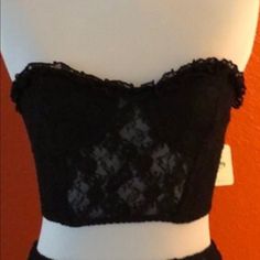 Nwt Super Cute Elastic Lace Bandeau With Inside Satin Cup Lining. Lace Trim On Top, Front Detailing Around The Cups, Stays On Both Sides To Keep Bandeau In Place. Never Worn, No Holes Or Stains. Perfect Condition Lace Bandeau, Bandeaus, Free People Intimates, Elastic Laces, Free People Black, Women's Intimates, My Stuff, Both Sides, Lace Trim