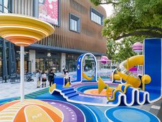 children's play area in the middle of a shopping mall