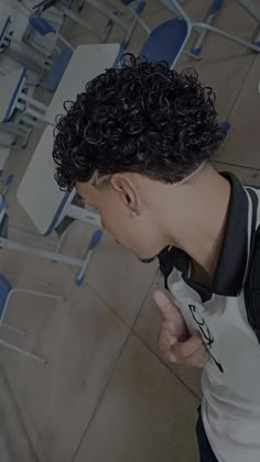 Fade Haircut Designs For Men, Low Taper Fade Curly Hair, Curly Blowout, Curly Taper Fade, Haircut Designs For Men, Fade Haircut Designs, Taper Fade Curly Hair, Haircut Design, Low Taper