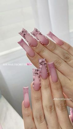 pink nail inspo! Pink Nail Inspo, Quartz Nails, Colored Acrylic Nails, Unique Acrylic Nails