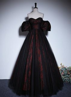 #promdress, #partydress, #blackandred, #gown, #formaldresses Black And Red Prom Dress, Black And Red Prom, Rory Outfits, Prom Dresses Lace Sleeves, Dress Black And Red, Sweetheart Evening Dress, Simple Evening Dress, Evening Dress Black, Formal Prom Dresses Long