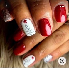 Christmas Themed Gel Nails, Natural Nail Designs Christmas, Burgundy Nails Winter, Easy Xmas Nails For Kids, Christmas Nail Ideas Dip Powder French Manicure, Xmas Nail Ideas Simple, Holiday Simple Nails, Christmas Nail Designs 2024, Christmas Nails Biab