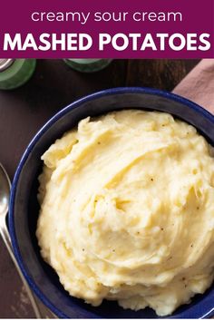 Looking for the perfect side dish to elevate your meal? Try our creamy, decadent mashed potatoes recipe made with tangy sour cream. These sour cream mashed potatoes are sure to impress your friends and family at any gathering. With just a few simple ingredients, you can create a delicious and comforting dish that pairs perfectly with any main course. Whether you're hosting a special dinner or simply craving some comfort food, these mashed potatoes are a versatile option that everyone will love. Slow Cooker Mashed Potatoes, Sour Cream Mashed Potatoes, Perfect Mashed Potatoes, Easy Mashed Potatoes, Fluffy Mashed Potatoes, Best Mashed Potatoes, Making Mashed Potatoes, Salad Pasta, Mashed Potato Recipes