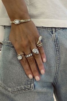 Victoria Paris, Evil Woman, Girly Vibes, Jewelry Aesthetic, Luxe Jewelry, Pixie Dust, Jewelry Inspo, Divine Feminine, Nail Inspo