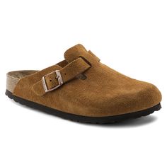 The BIRKENSTOCK Boston clog is a veritable classic that can easily be worn all year round. With its additional foam layer the soft footbed offers extra comfort and pampers feet – all day long. The nature-inspired design is evident from the soft suede upper which hugs the foot like second skin. Original BIRKENSTOCK soft footbed; anatomically shaped Upper: suede Footbed lining: suede Sole: EVA Details: one strap with an individually adjustable metal pin buckle; soft footbed “Made in Germany” Boston Soft Footbed, Birkenstock Styles, Birkenstock Women, Boston Clog, Calf Muscles, Birkenstock Boston, Birkenstock Boston Clog, Reykjavik, Ciabatta