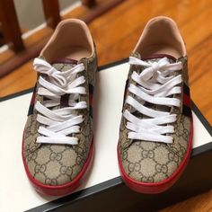 Womens Ace Gg Supreme Sneaker Authentic Size 35 = 5 Us Comes With Box, Dustbags Laces Are Dirty Other Than That, Its In Great Condition Price Is Firm Gucci Sneaker, Gucci Sneakers, Shoes Womens, Gucci Shoes, Womens Shoes Sneakers, Shoes Sneakers, Gucci, Women Shoes, Sneakers