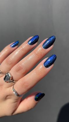 Escape to A Quiet Corner with this deep lapis blue with gold and holographic glitters. Sometimes is hard to find a moment for ourselves and painting our nails gives us just that. A level of calmness and selfcare awaits with this shade. Fun Fact - Inspired by nesting in your quiet corner and opening a good book Pro Tip - Packed with glitter be sure to use your favorite thick glossy topcoat Blue Sparkle Nails, I Hate Mondays, Quiet Corner, Blue Sparkle, Lapis Blue, Glitter Flake, Sparkle Nails, Indie Nail Polish, Donut Shop