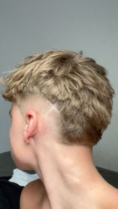 Haircut For Men Short Hair, Cute Hair Designs, Back Taper Design, Taper Design Haircut, Back Taper Design Haircut, Baby Mullet, Mullet Haircuts, Haircut Designs For Men