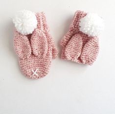 This incredibly detailed and illustrated crochet pattern will take through every step to make these gorgeous bunny gloves, with instructions for both fingerless gloves and full mittens. This pattern is for the following sizes - 6-12m, 1-2y, 2-4y, 4-7y and 7-10y. See other listings for Fox and Bear Fox And Bear, Crochet Mitts, Fingerless Gloves Crochet Pattern, Unicorn Hat, Advanced Crochet, Crochet Gloves Pattern, Gloves Fingerless, Gloves Pattern, Crochet Business