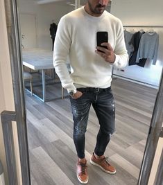 Blazer White Sneakers, Looks For Men, Winter Street Style, Ready Outfits, Mens Fashion Sweaters, Blazer White, Winter Street