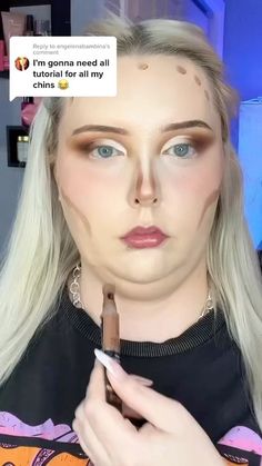 Courtney Worsham | How to Contour a Double Chin 🤪 #makeup #makeuptutorial #makeuplooks #contour #contourqueen #contouring #makeupoftheday #motd #makeupideas... | Instagram Full Face Contour Makeup, Contour For Slimmer Face, Makeup For Flat Face, Contour Plus Size Face, Slim Face Contouring, Round Face Contouring For Beginners, Contouring And Highlighting For Beginners, Contour For Thinner Face, Contour With Freckles